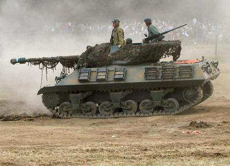 M10, War & Peace Show 2004