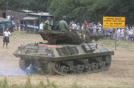 M10, War & Peace Show 2004